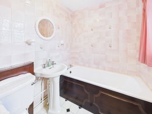 Bathroom - click for photo gallery